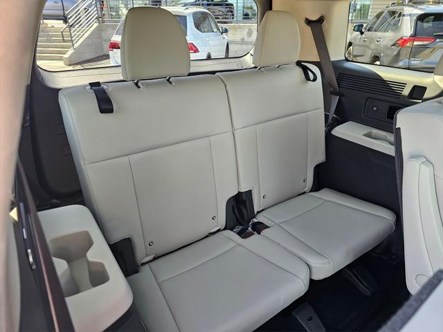 new 2025 Hyundai SANTA FE HEV car, priced at $50,164