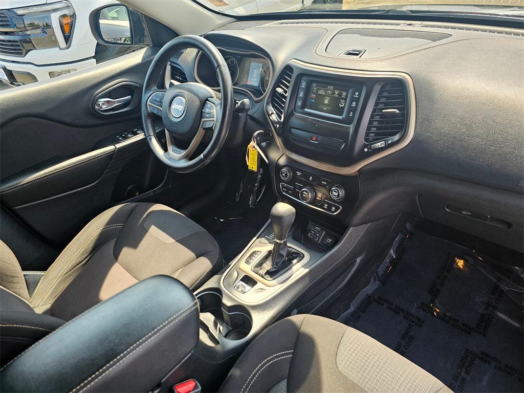 used 2017 Jeep Cherokee car, priced at $9,998