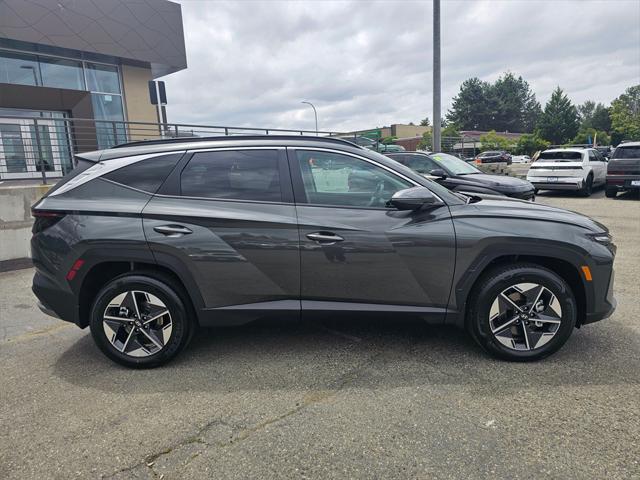 new 2025 Hyundai TUCSON Hybrid car, priced at $37,310