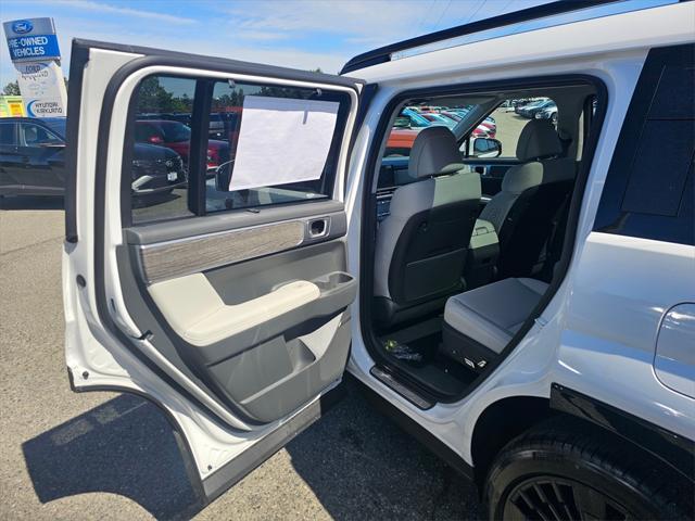 new 2025 Hyundai SANTA FE HEV car, priced at $50,365