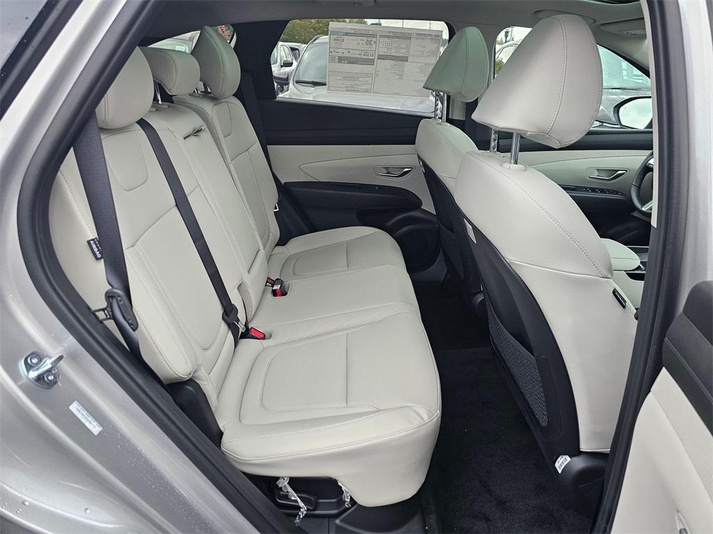 new 2025 Hyundai TUCSON Hybrid car, priced at $32,627