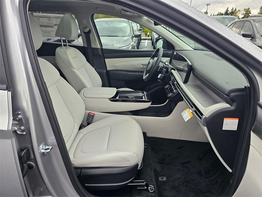 new 2025 Hyundai TUCSON Hybrid car, priced at $32,627