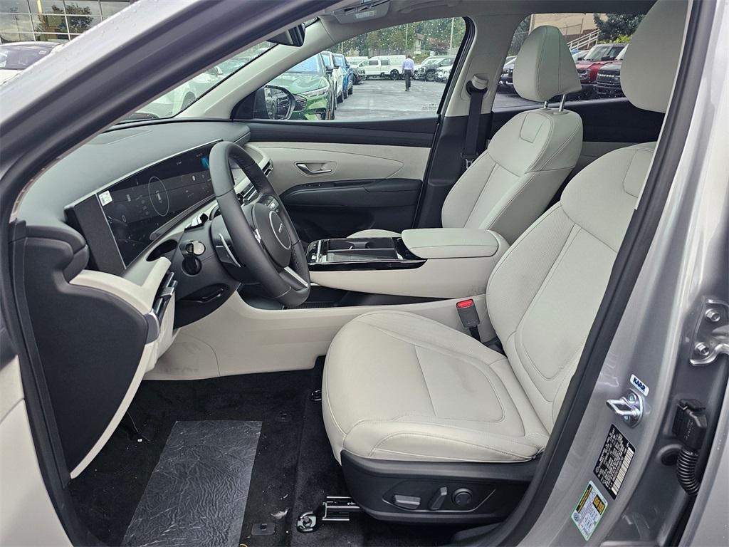 new 2025 Hyundai TUCSON Hybrid car, priced at $32,627