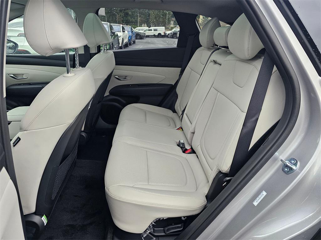 new 2025 Hyundai TUCSON Hybrid car, priced at $32,627