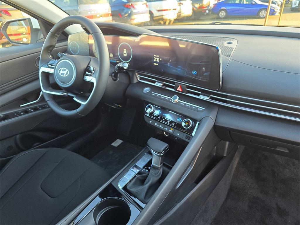 new 2025 Hyundai Elantra car, priced at $26,297