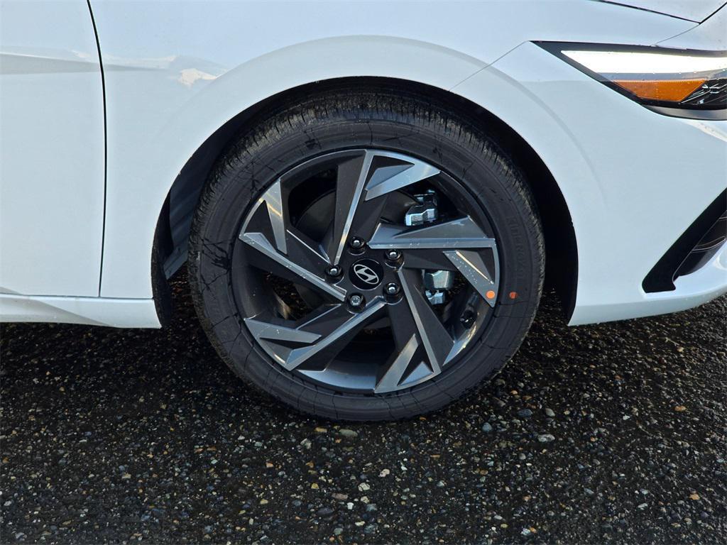 new 2025 Hyundai Elantra car, priced at $26,297