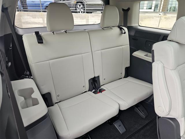 new 2025 Hyundai SANTA FE HEV car, priced at $45,997
