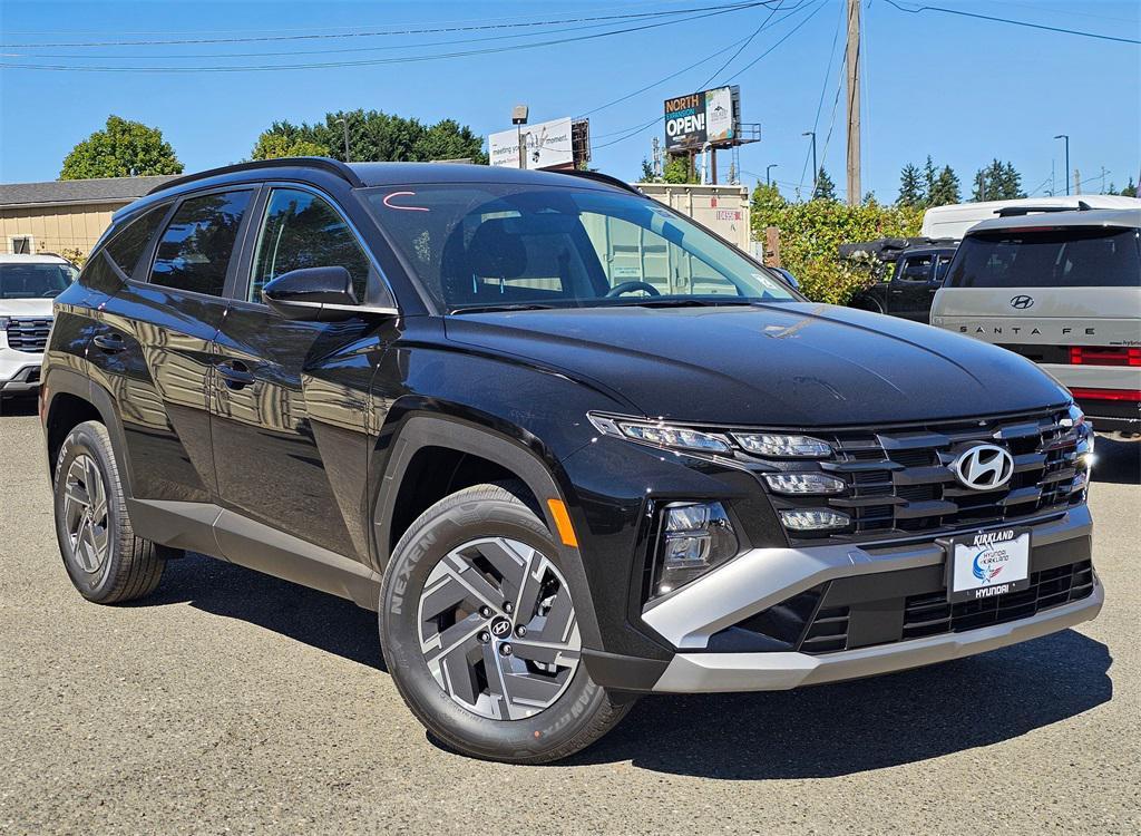 new 2025 Hyundai TUCSON Hybrid car, priced at $31,212