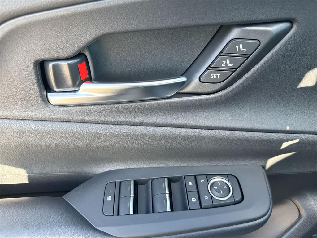 new 2026 Toyota Prius Plug-In Hybrid car, priced at $45,373