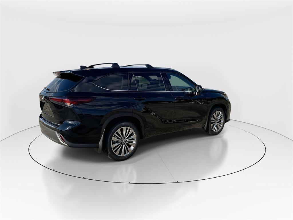 new 2025 Toyota Highlander car, priced at $56,389