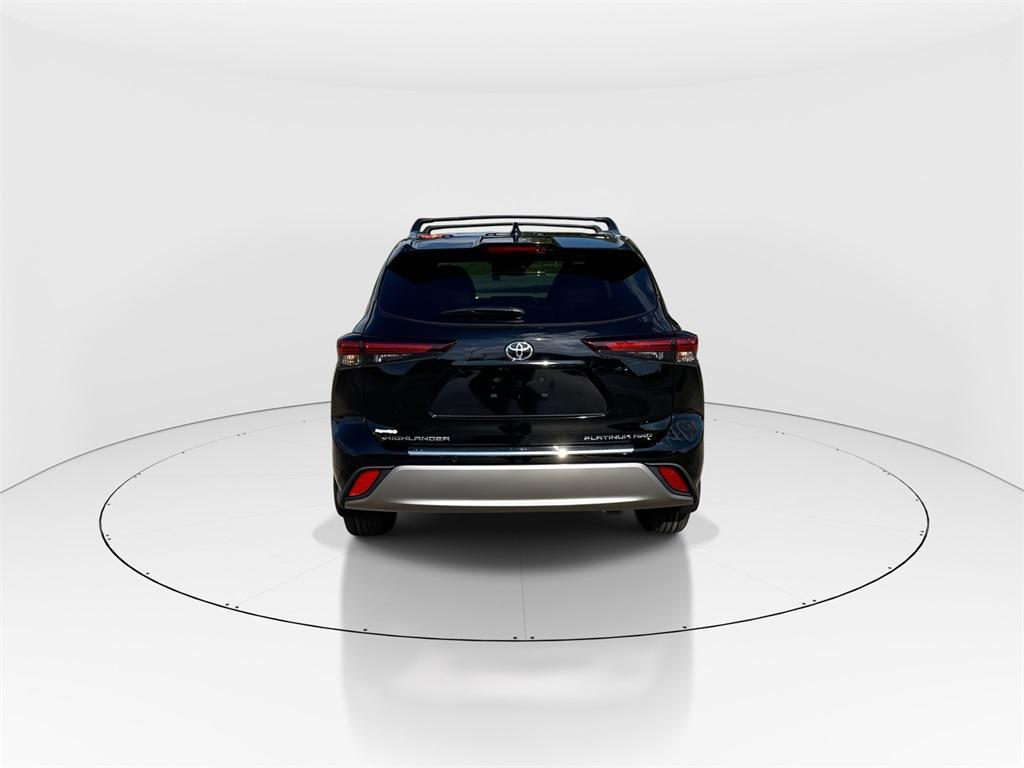 new 2025 Toyota Highlander car, priced at $56,389
