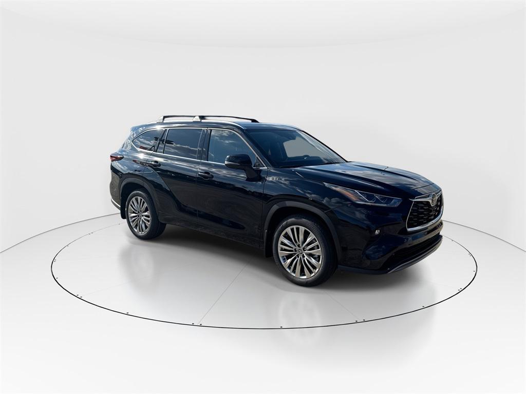 new 2025 Toyota Highlander car, priced at $56,389