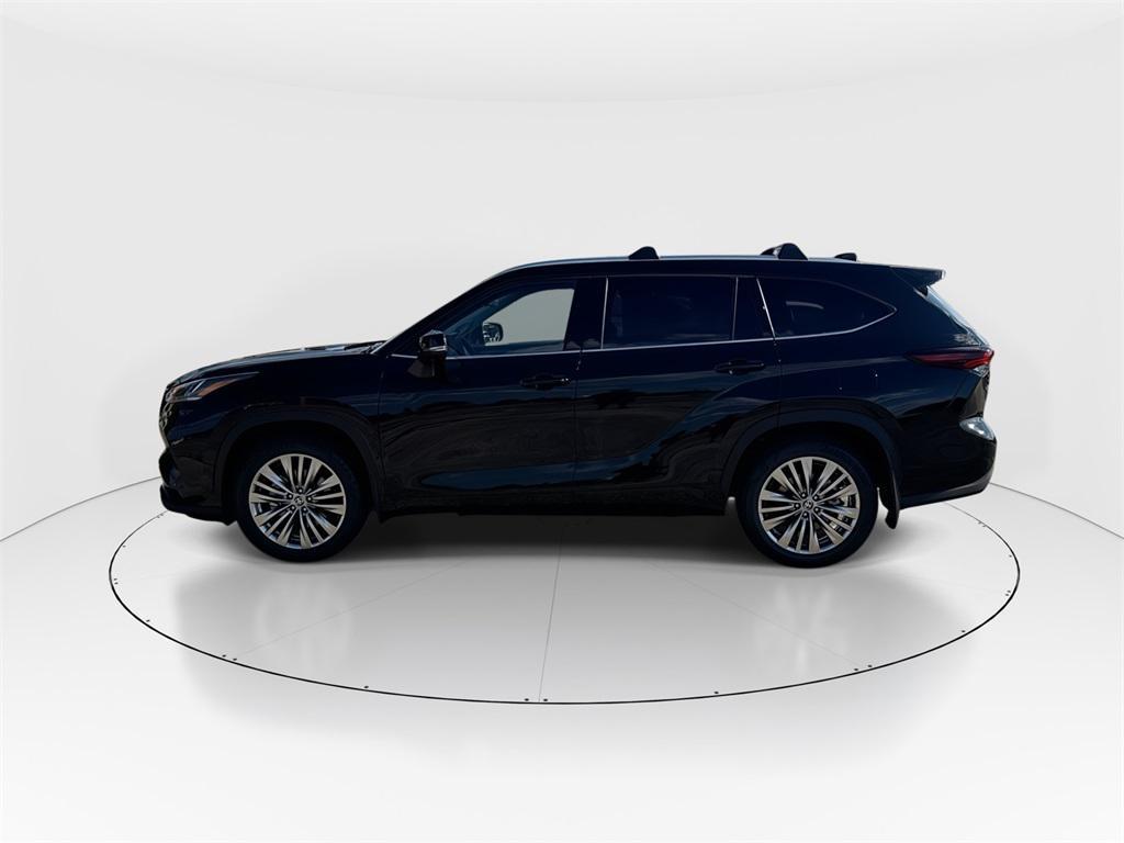 new 2025 Toyota Highlander car, priced at $56,389