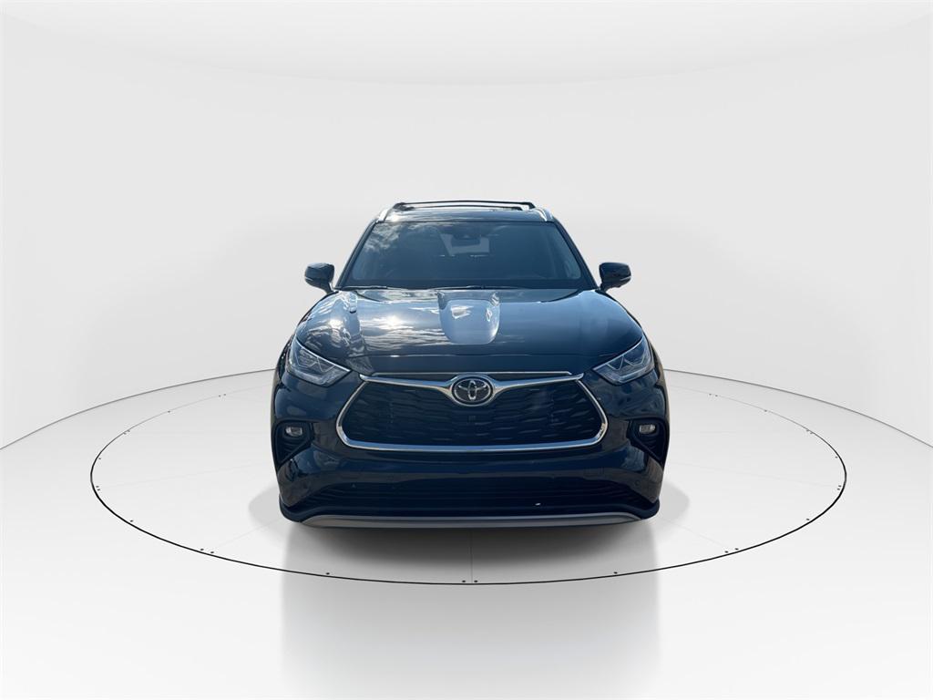 new 2025 Toyota Highlander car, priced at $56,389