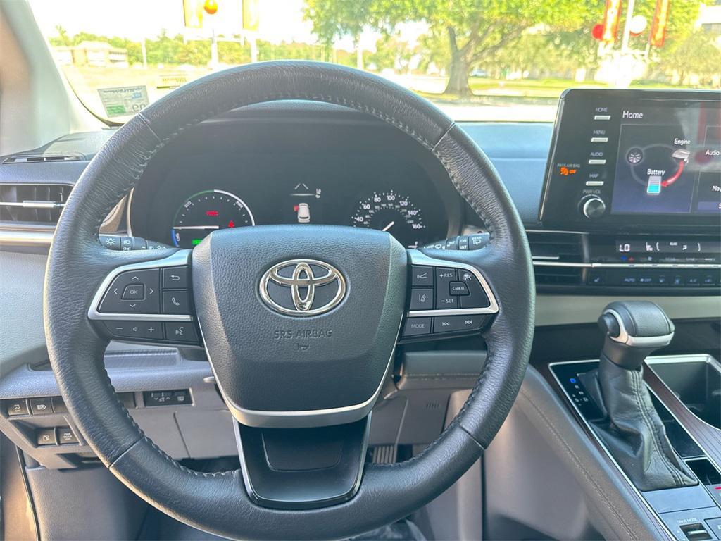 used 2021 Toyota Sienna car, priced at $36,925