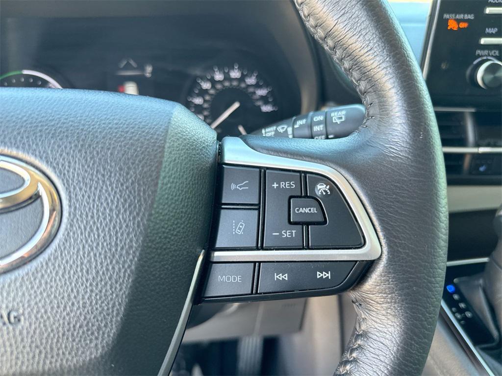 used 2021 Toyota Sienna car, priced at $36,925