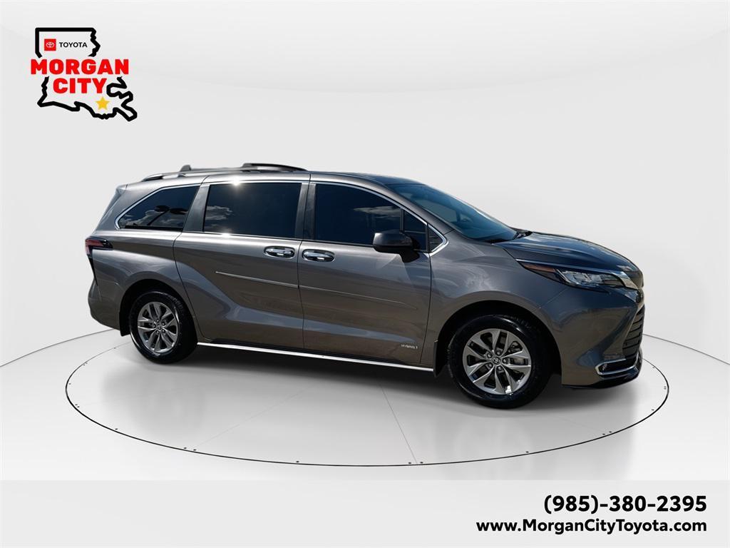 used 2021 Toyota Sienna car, priced at $36,925