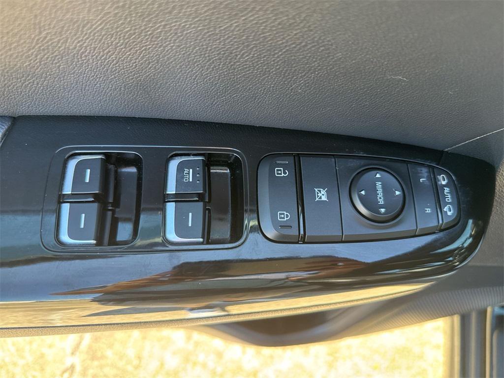 used 2022 Kia Sportage car, priced at $21,322