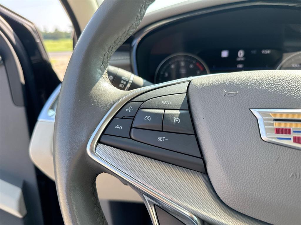 used 2021 Cadillac XT5 car, priced at $29,597