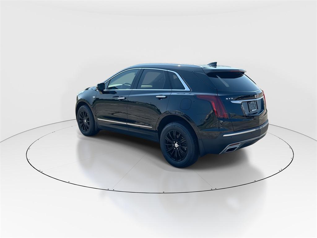 used 2021 Cadillac XT5 car, priced at $29,597