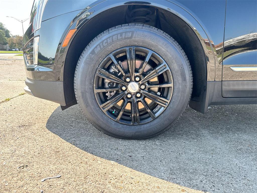 used 2021 Cadillac XT5 car, priced at $29,597