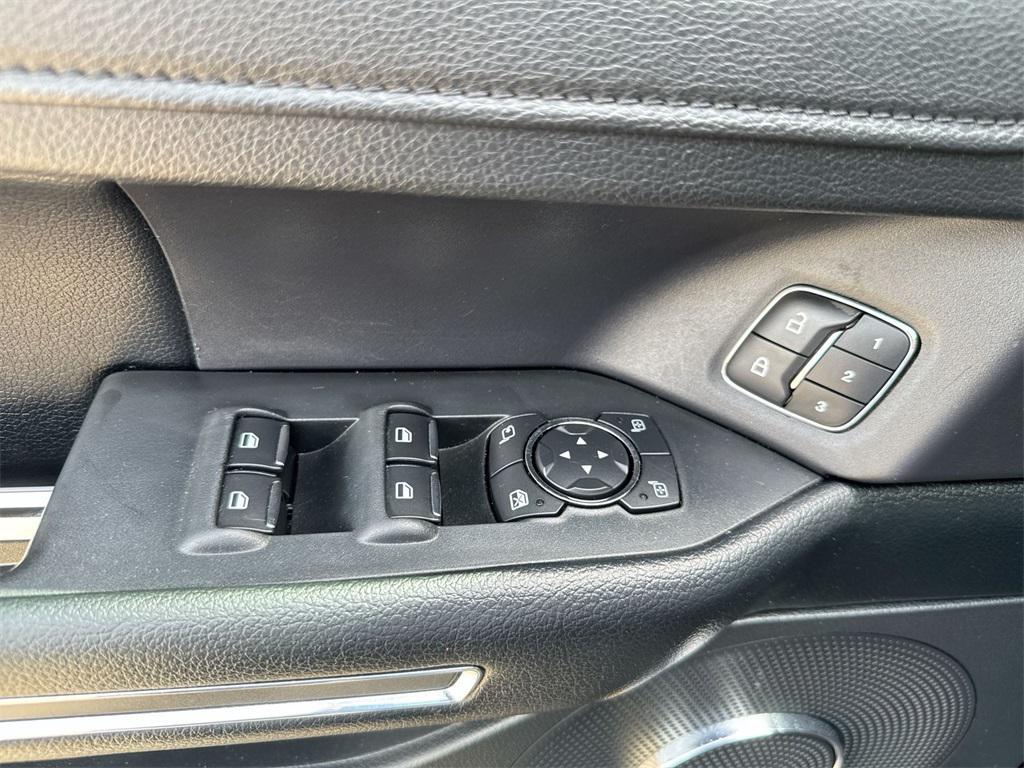 used 2021 Ford Expedition car, priced at $28,957