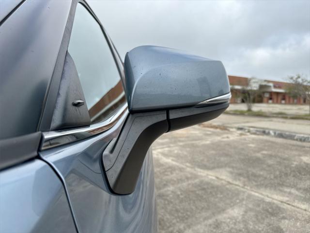 used 2020 Toyota Highlander car, priced at $24,997