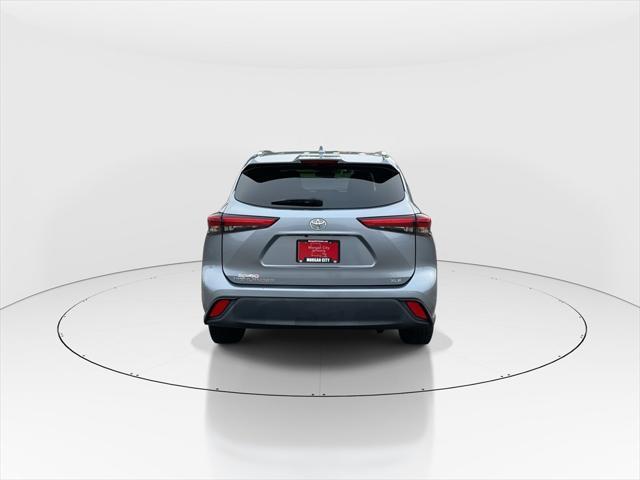 used 2020 Toyota Highlander car, priced at $24,997
