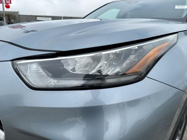 used 2020 Toyota Highlander car, priced at $24,997