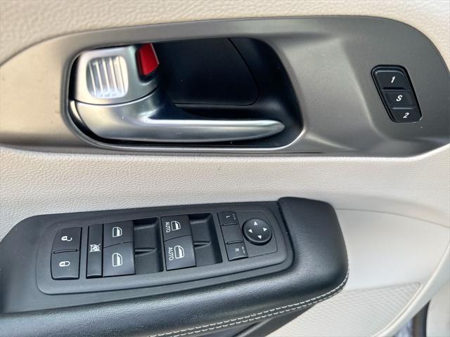 used 2022 Chrysler Pacifica car, priced at $19,993