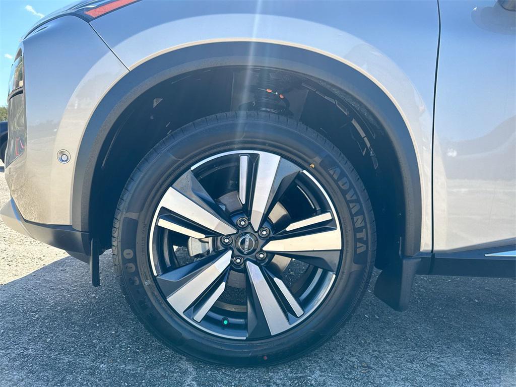 used 2023 Nissan Rogue car, priced at $27,502