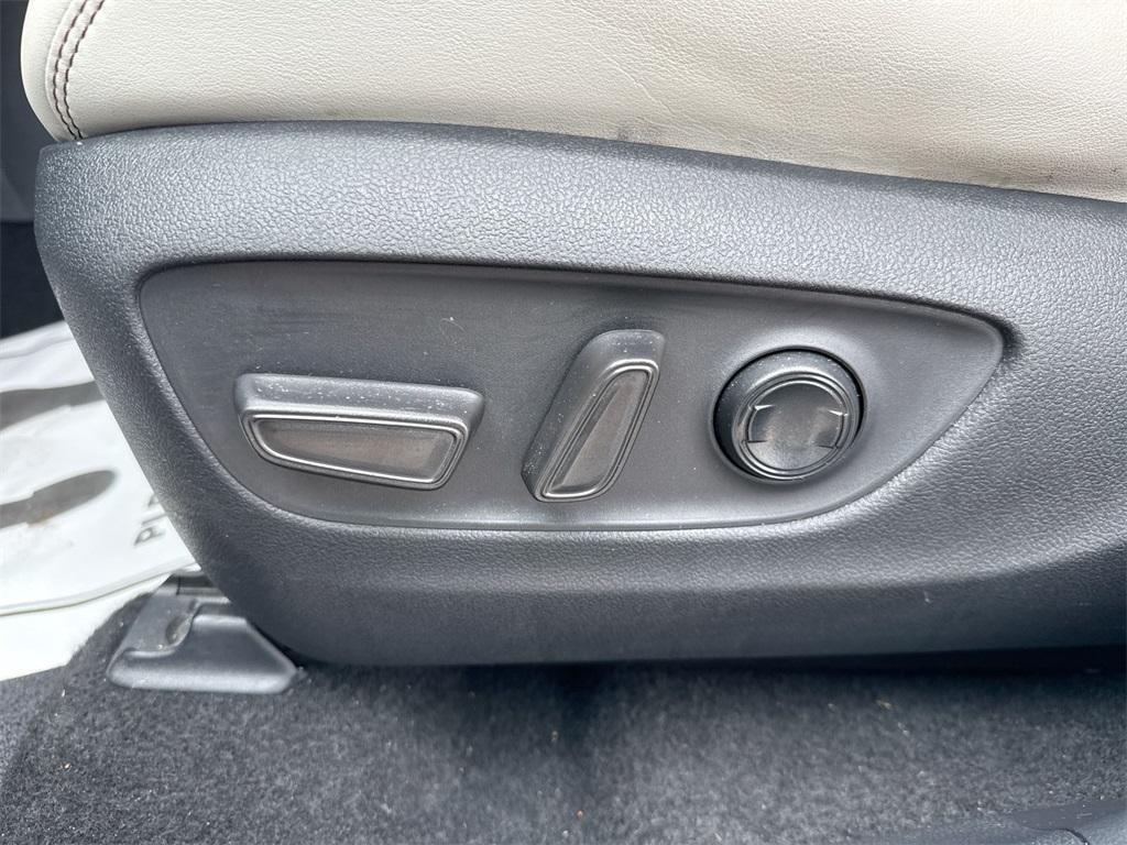 used 2022 Toyota RAV4 car, priced at $22,992