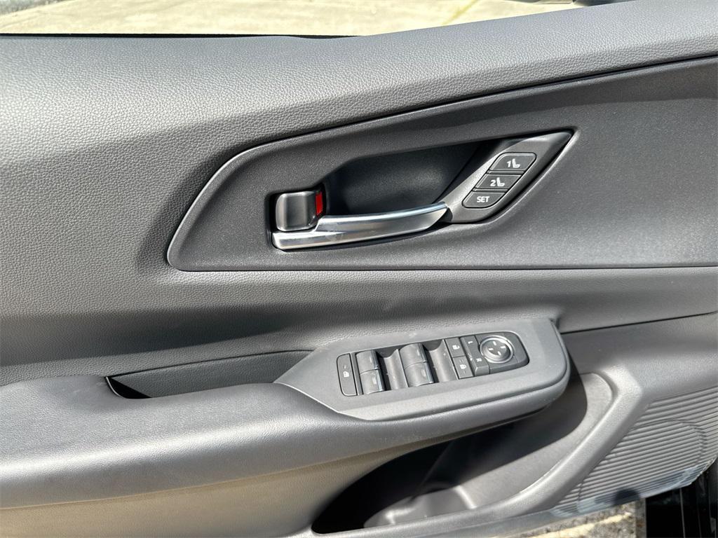 new 2025 Toyota Prius Plug-In Hybrid car, priced at $45,142