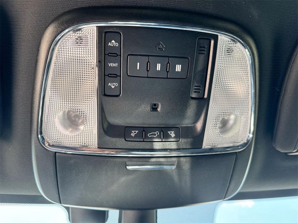 used 2020 Jeep Grand Cherokee car, priced at $22,397