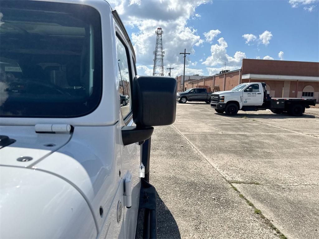 used 2021 Jeep Wrangler Unlimited car, priced at $32,533