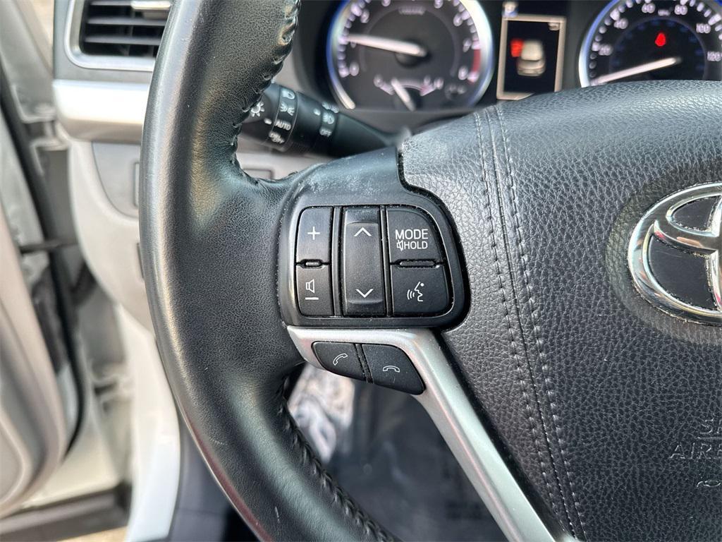 used 2017 Toyota Highlander car, priced at $18,390