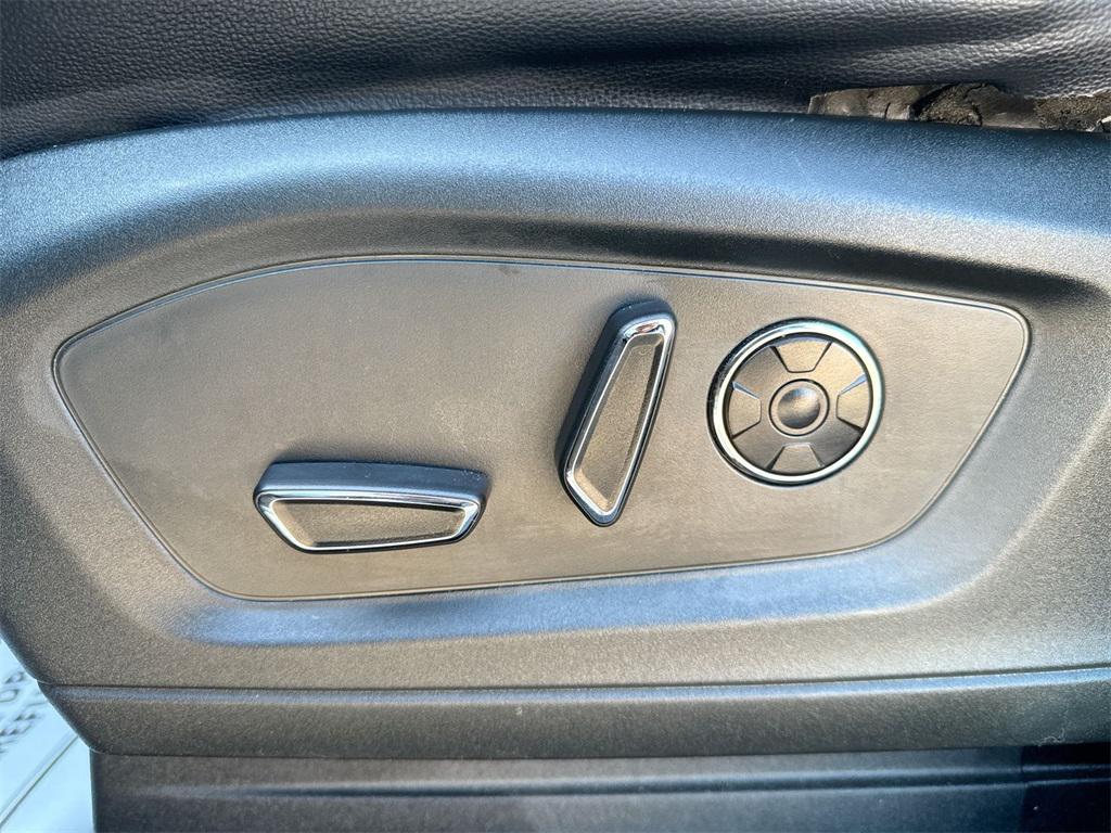 used 2020 Ford Explorer car, priced at $29,727