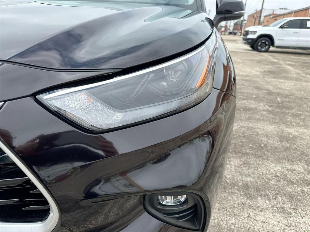 used 2022 Toyota Highlander car, priced at $31,742