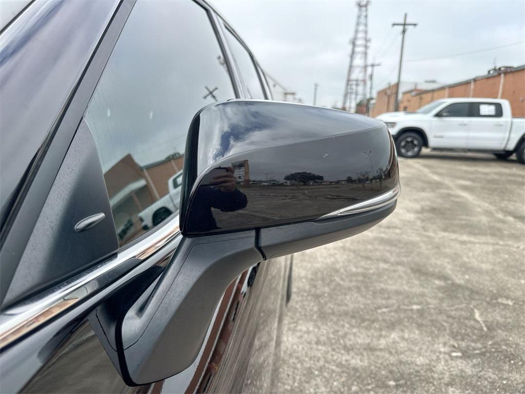 used 2022 Toyota Highlander car, priced at $31,742