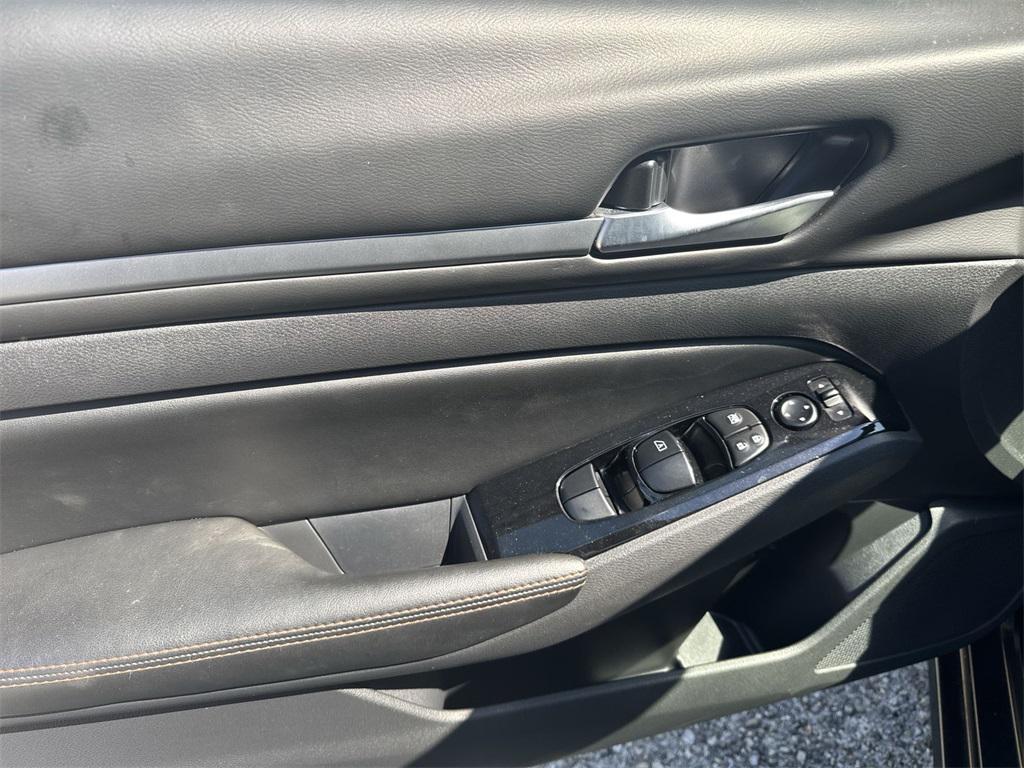used 2024 Nissan Altima car, priced at $23,114