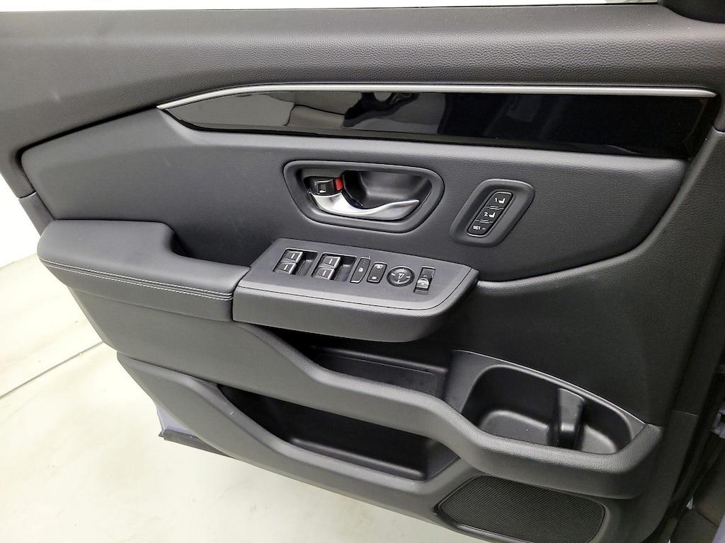 used 2024 Honda Pilot car, priced at $44,998