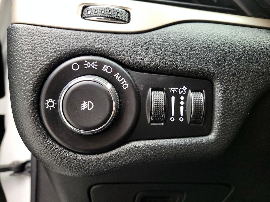 used 2015 Jeep Cherokee car, priced at $14,998