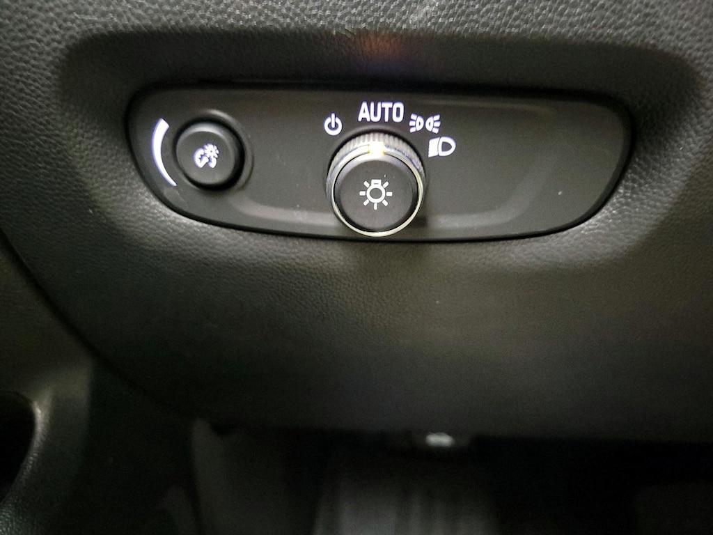 used 2022 Chevrolet Traverse car, priced at $28,998