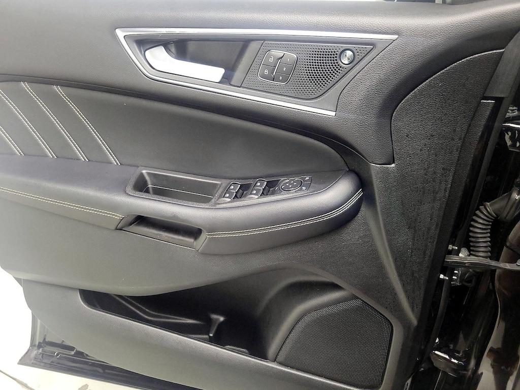 used 2022 Ford Edge car, priced at $30,998