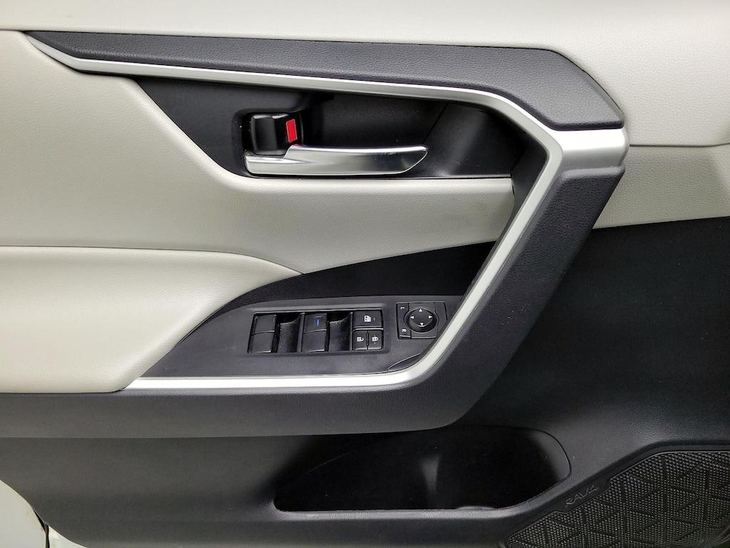 used 2020 Toyota RAV4 car, priced at $27,998