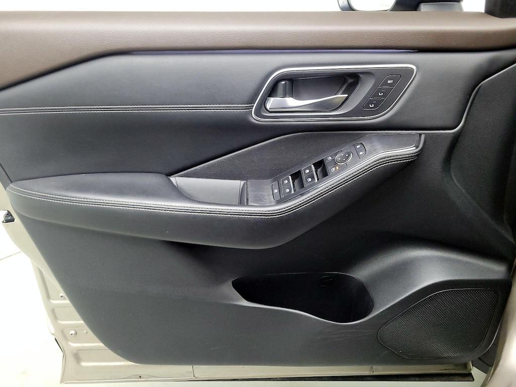 used 2021 Nissan Rogue car, priced at $28,998