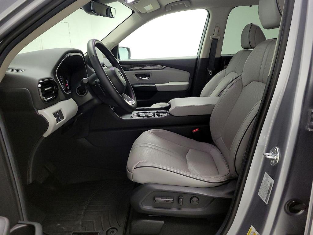 used 2023 Honda Pilot car, priced at $49,998