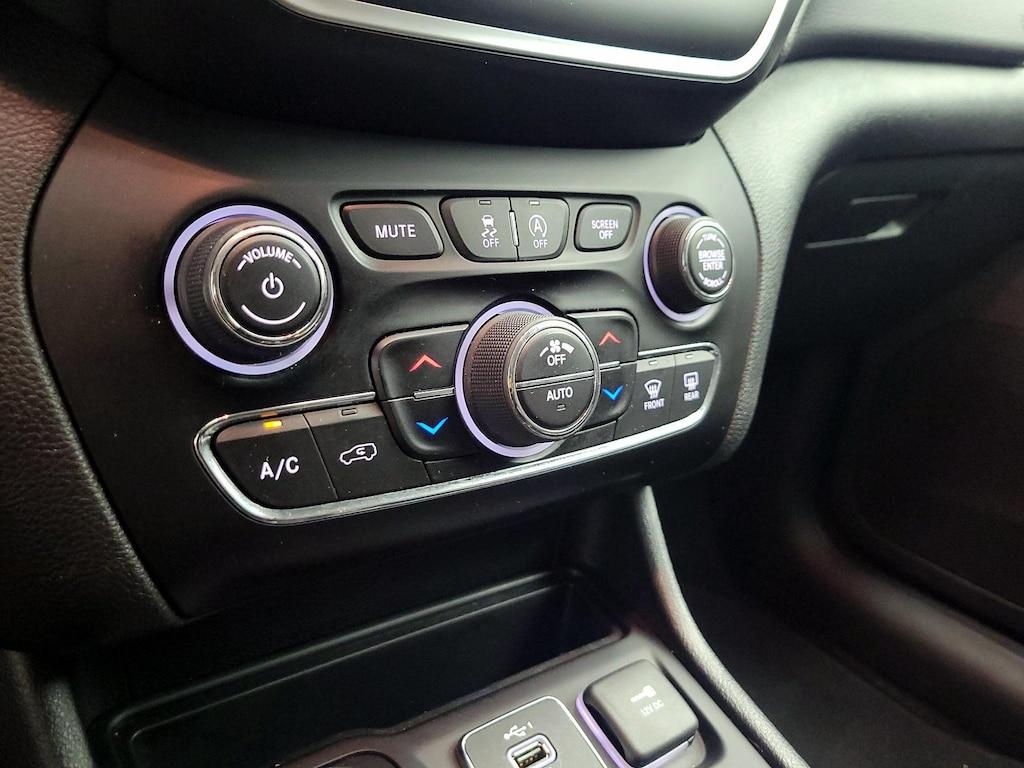 used 2021 Jeep Cherokee car, priced at $20,998