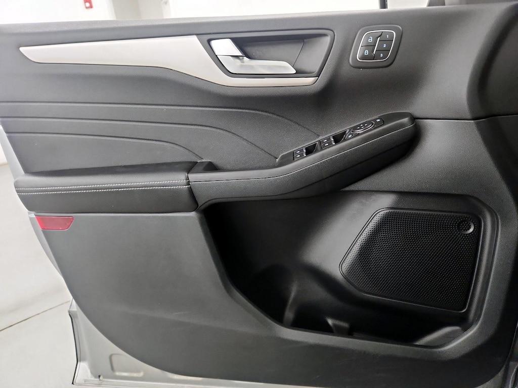 used 2022 Ford Escape car, priced at $27,998