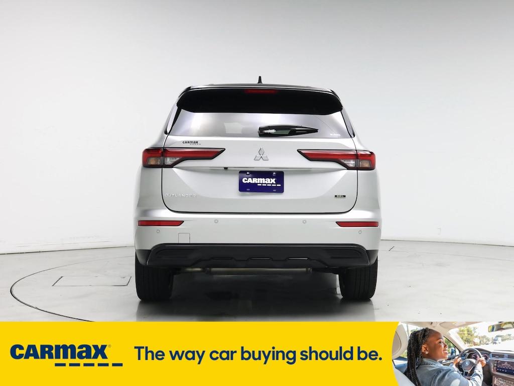 used 2023 Mitsubishi Outlander car, priced at $32,998
